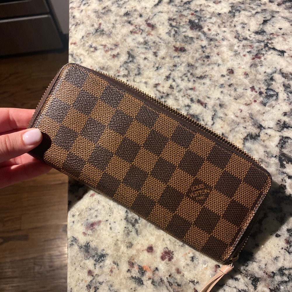 Louis Vuitton 2016 Damier Ebene Pattern Continental Wallet